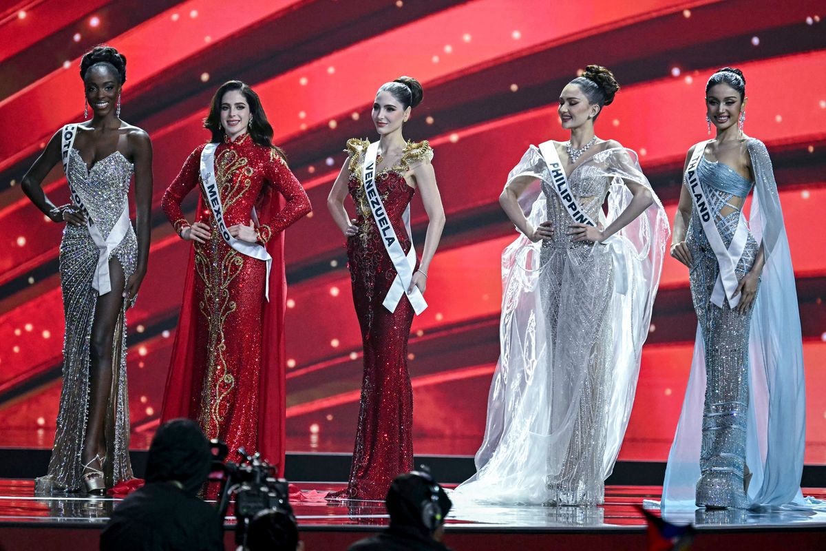 Top five contestants Miss Ivory Coast Olivia Yace, Miss Mexico Fatima Bosch, Miss Venezuela Stephany Adriana Abasali Nasser, Miss Philippines Ahtisa Manalo and Miss Thailand Praveenar Singh pose during the final competition of the 2025 Miss Universe pageant 