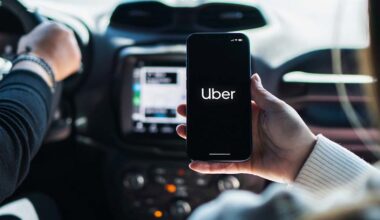 Houston rideshare driver accused of abducting customer, Friendswood police say