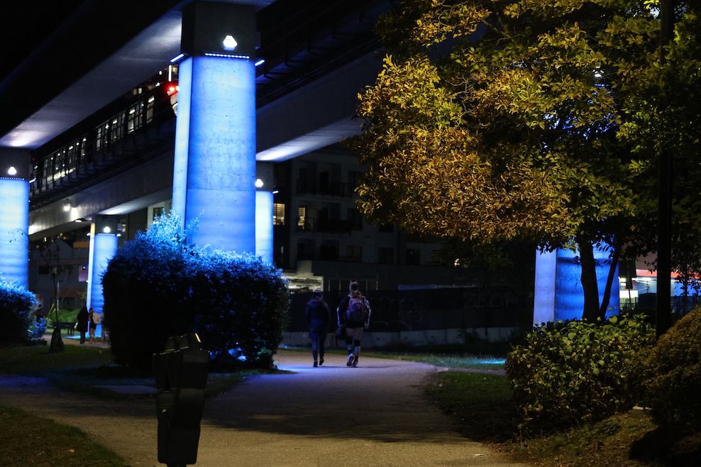 bc parkway illumination skytrain expo line burnaby 