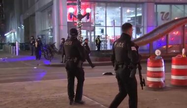 Teen killed, 8 injured in Chicago shootings near tree lighting