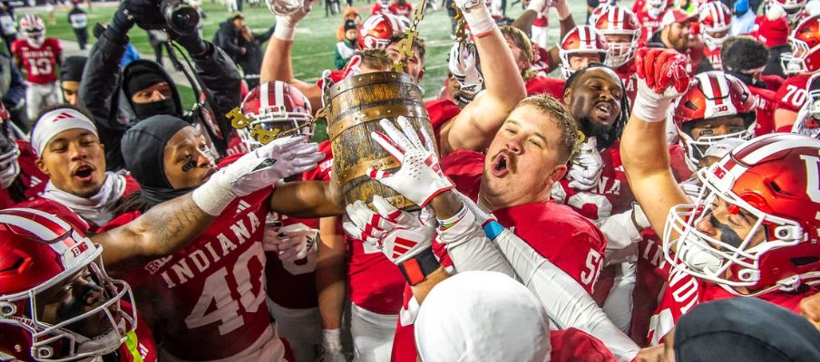 The Old Oaken Bucket The Old Oaken Bucket