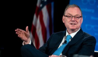 Hassett Emerges as Frontrunner in Trump Fed Chair Audition