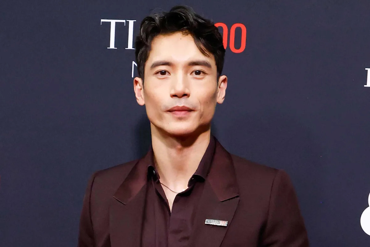 ‘You Should Be in an Office’ (Exclusive)