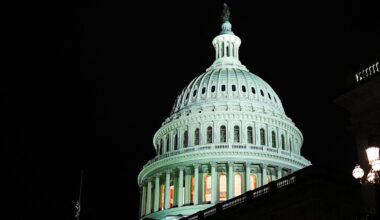 Senate approves bill to end shutdown, passes it onto the House