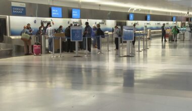 Pennsylvania travel expert offers advice as PHL passengers face cancellations, delays amid FAA reductions