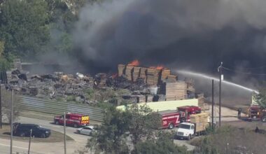 Wind causes fire to spread at NE Houston pallet yard, HFD says