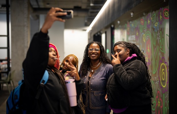 Columbia College Chicago President Shantay Bolton jokes with students in the Columbia College Chicago Student Center, Oct. 28, 2025. (E. Jason Wambsgans/Chicago Tribune)