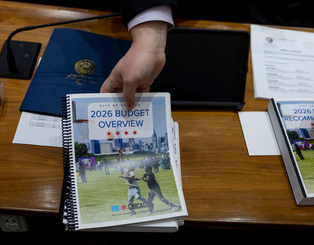 It's not too late for Chicago to pursue cost-saving measures