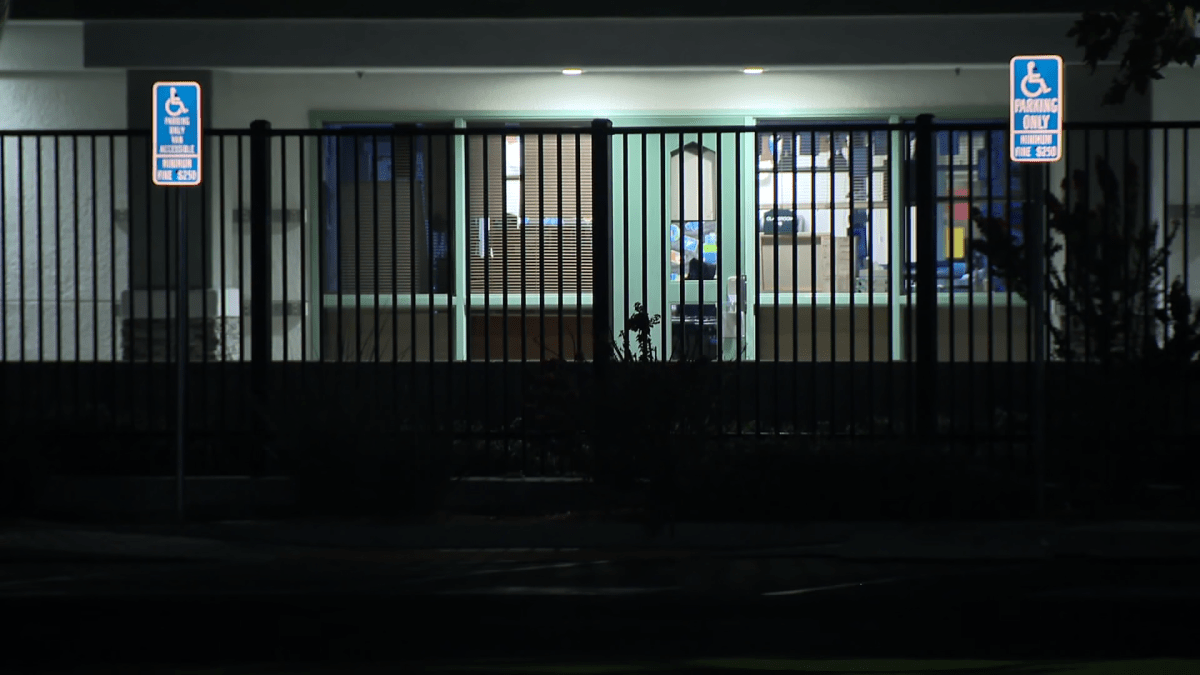 5-year-old found wandering alone along Santa Clarita intersection – NBC Los Angeles