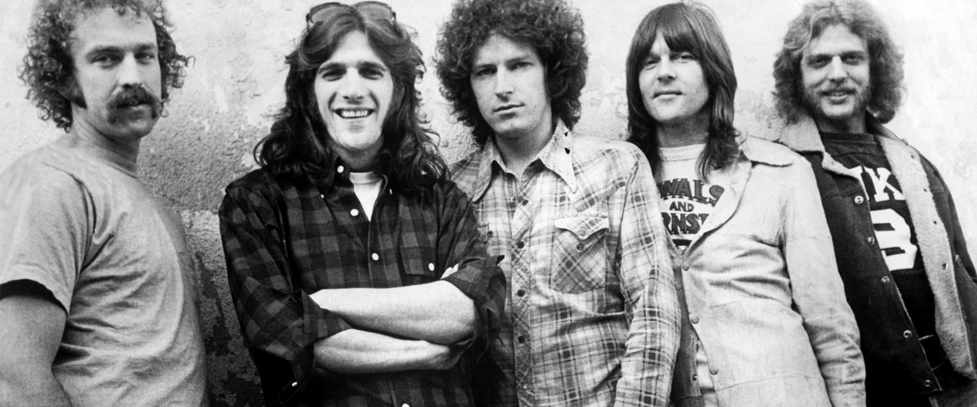 4 Legendary Classic Rock Bands With at Least 3 Incredible Singers