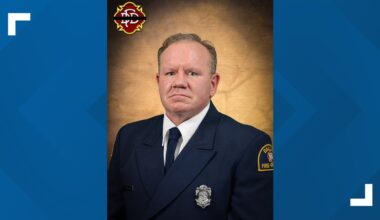 Dallas Fire-Rescue announces death of longtime firefighter and paramedic