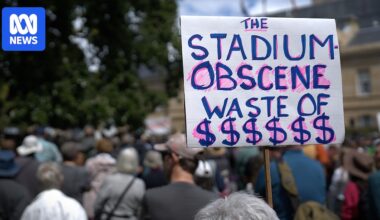 Trump-style tactics used in Tasmanian government's push for Hobart stadium, rally told