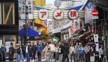 Japan’s Households Boost Spending Despite Inflation Hit