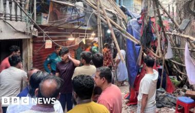 Five killed and more than 450 injured in Bangladesh earthquake