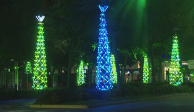 Uptown Houston illuminates Post Oak Boulevard with 300 dazzling holiday trees