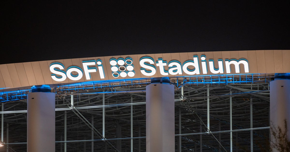 How to watch the Pittsburgh Steelers vs. Los Angeles Chargers game tonight in Week 10 of the NFL schedule