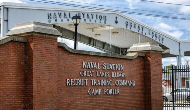 DHS closes command center at Chicago area military base, official says