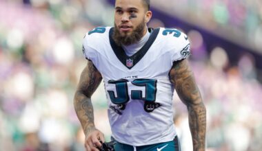 Eagles announce 2 more players are headed to IR