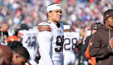 How newly acquired DE Joe Tryon-Shoyinka fits into the Chicago Bears defense