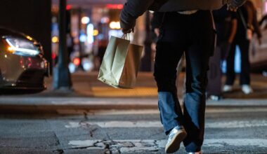 Nearly a quarter of U.S. households live paycheck to paycheck, report finds