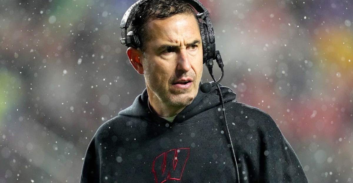 Wisconsin Football: Badgers get surprise decommitment in 2026 class