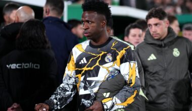 Report: Vinícius Hesitant to Renew Contract