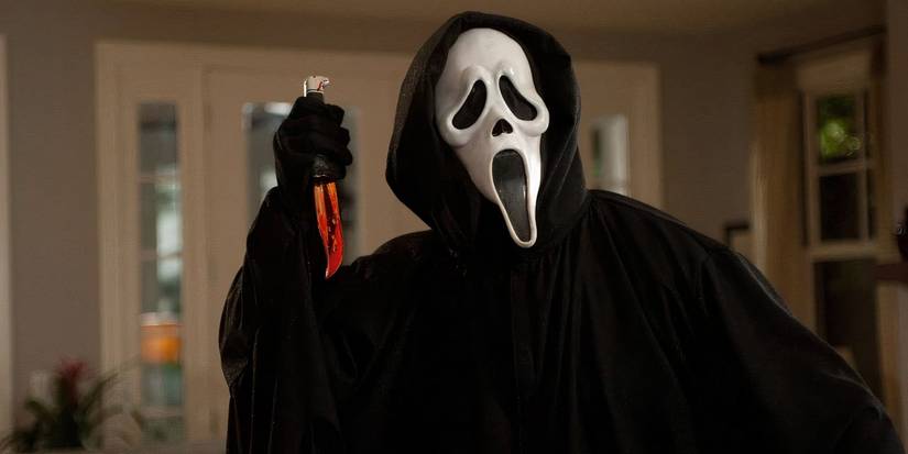 Ghostface is holding a bloody knife in the original 1996 movie Scream