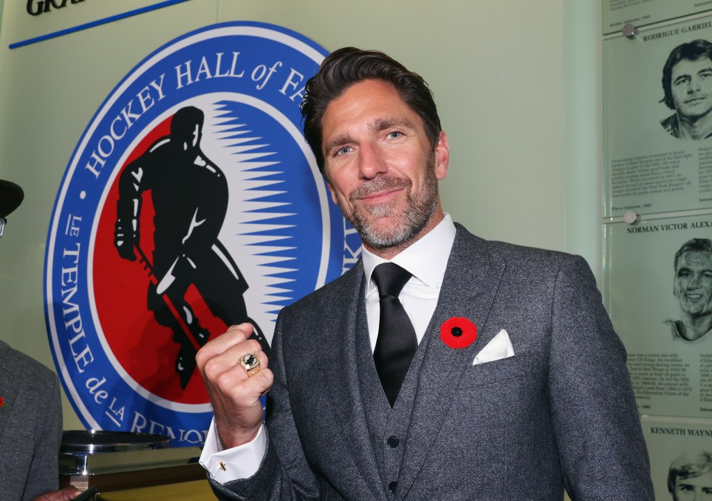 Henrik Lundqvist shows off his Hockey Hall of Fame ring.