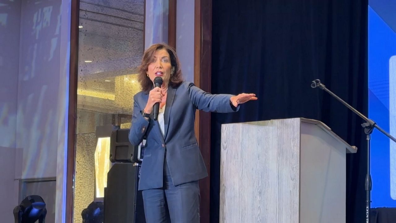 Hochul a 'no' on Mamdani's bus plan; 'yes' on childcare