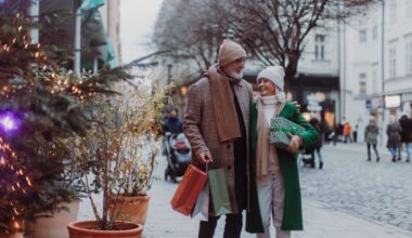 Americans to Spend Less This Holiday Season