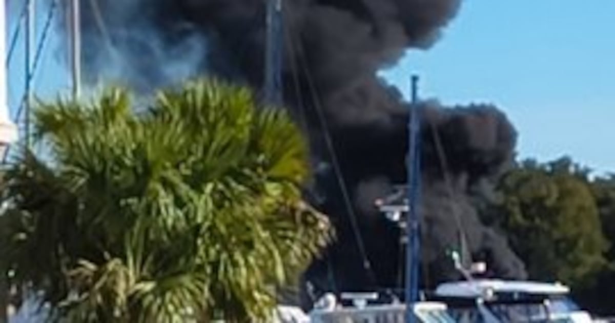 Heavy smoke showing from boat fire on Ortega River – Action News Jax