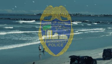Children pulled from near-drowning by JSO officers at Huguenot Park – Action News Jax