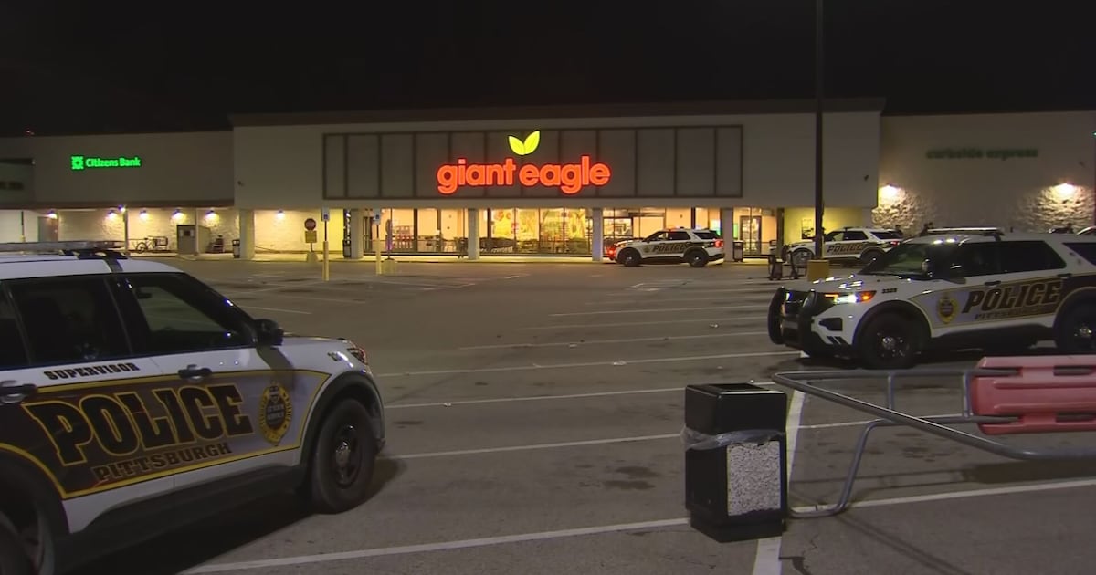Giant Eagle in Pittsburgh evacuated due to bomb threat
