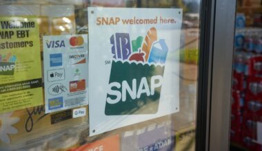 Jacksonville restaurant feeds families struggling during SNAP benefit pause – Action News Jax