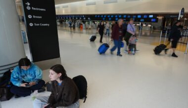 Jacksonville travelers worried as federal leaders warn of Thanksgiving airport slowdown – Action News Jax