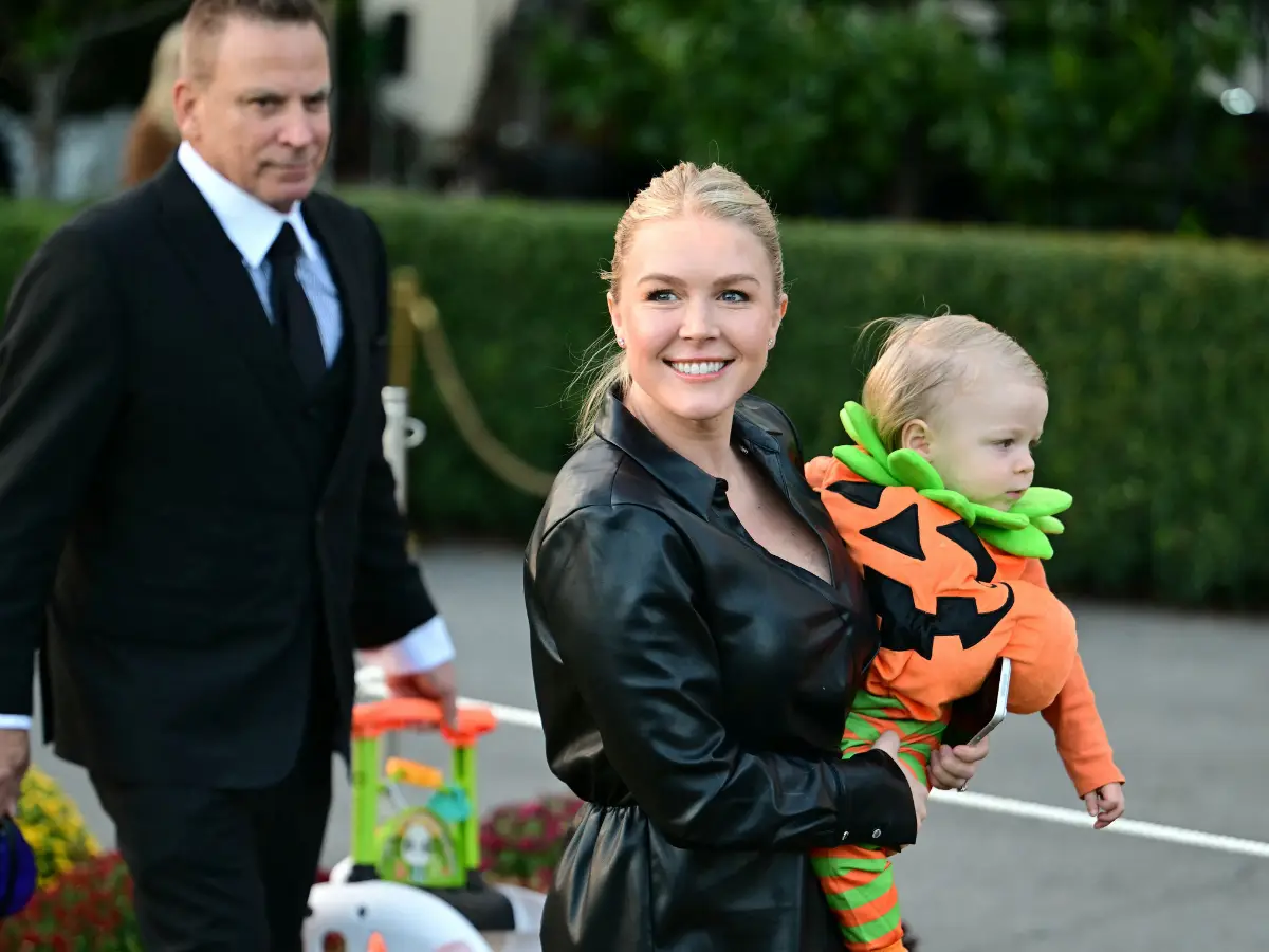 Who is Karoline Leavitt's 60-year-old husband? Netizens ask amid 'airbrush' allegations