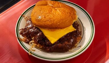Where to find the best hamburgers in Phoenix