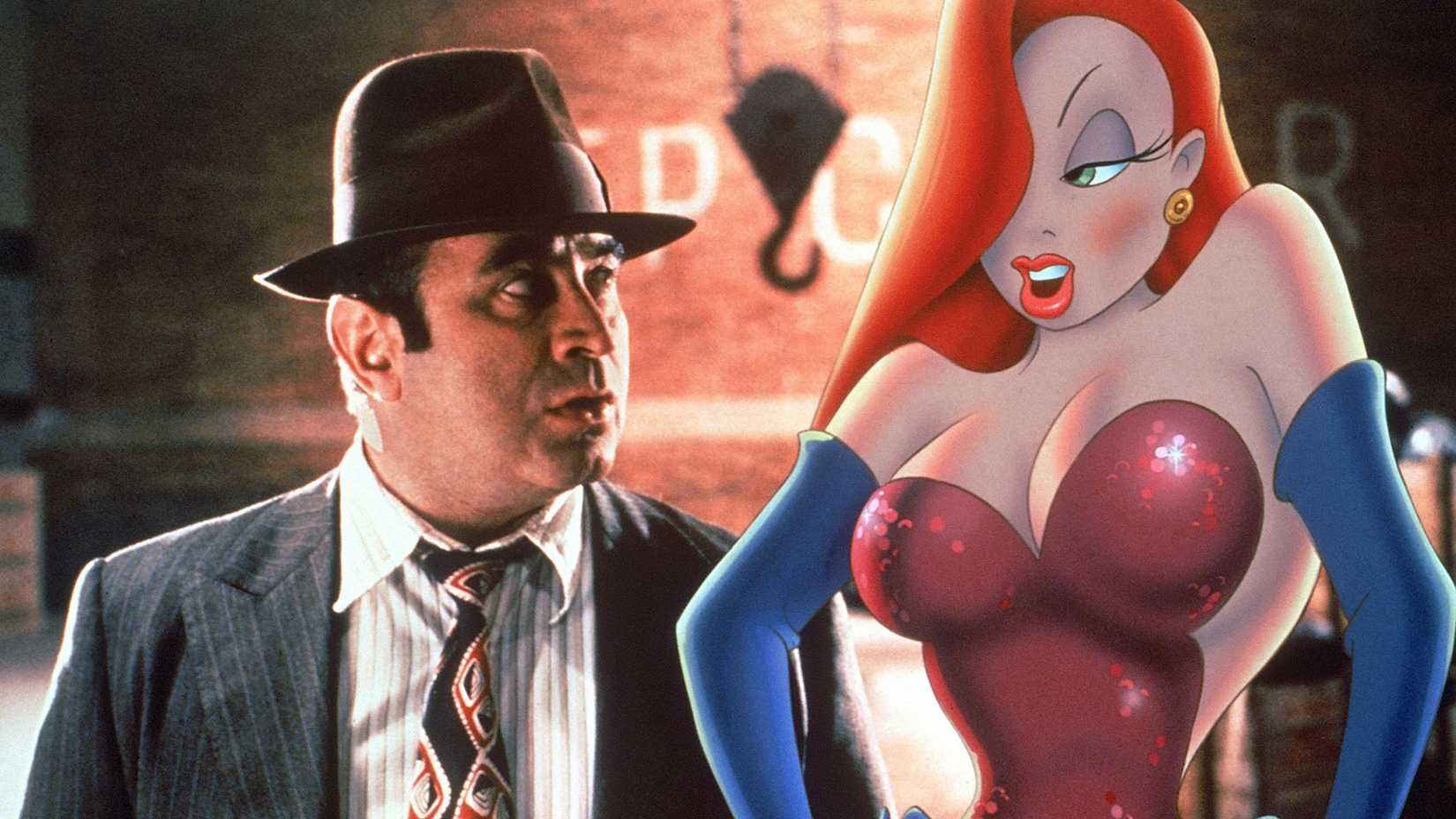 Bob Hoskins' Eddie Valiant and Jessica Rabbit in Who Framed Roger Rabbit?