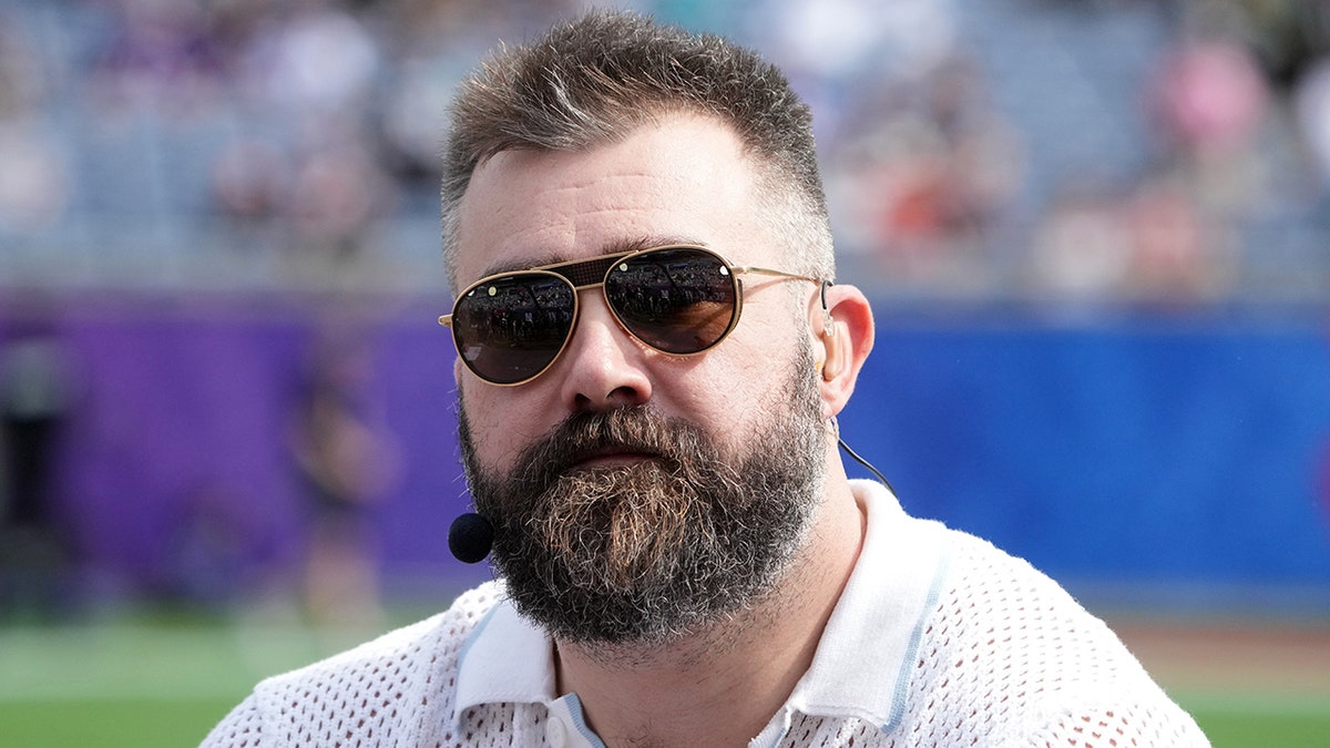 Jason Kelce broadcasting NFL game