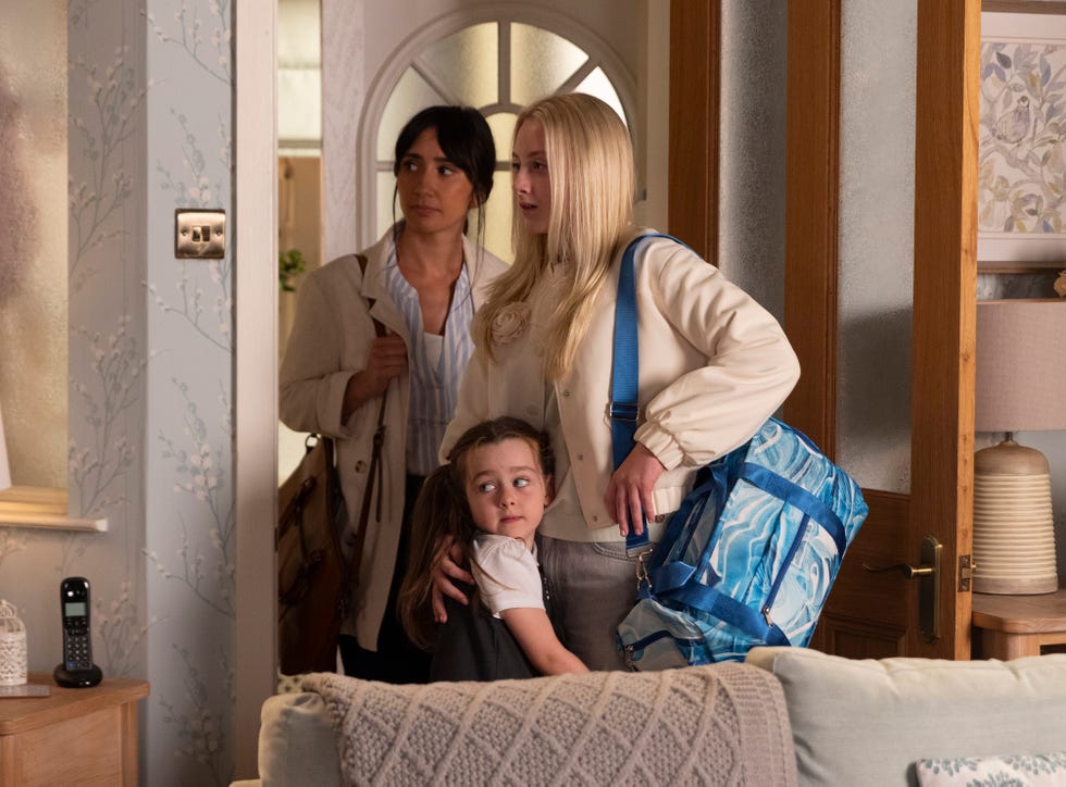 joanie metcalfe, coronation street