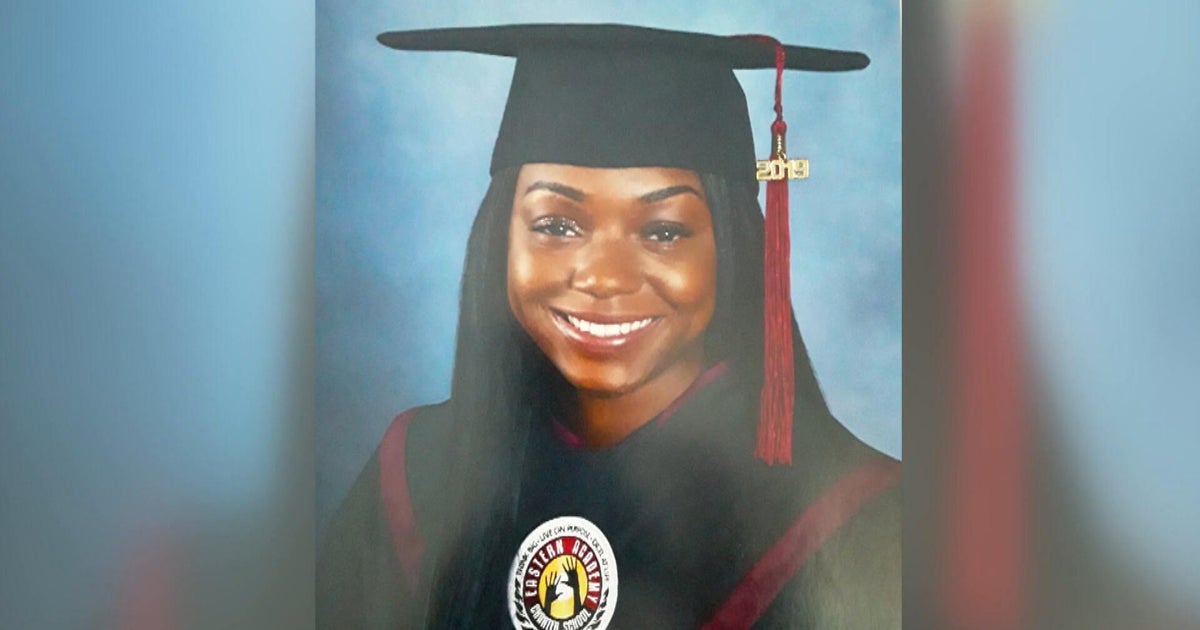 Kada Scott's funeral draws hundreds, including Mayor Parker, who looks to honor her legacy