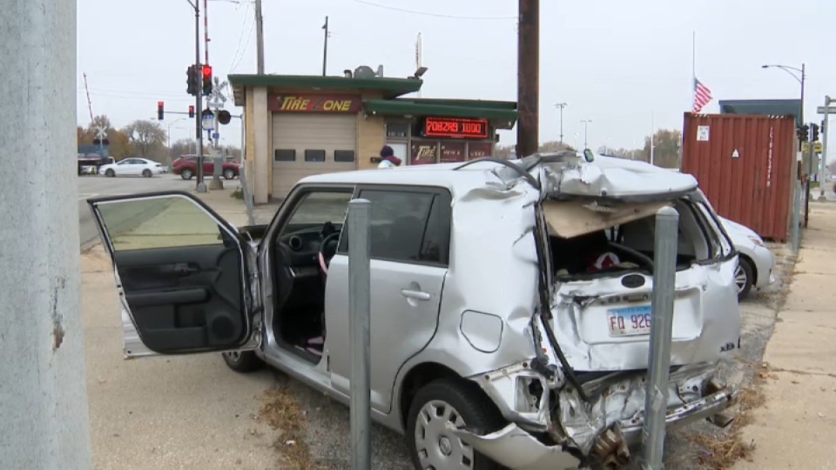 Rush hour car crash leads to collision with Metra train in Chicago – NBC Chicago