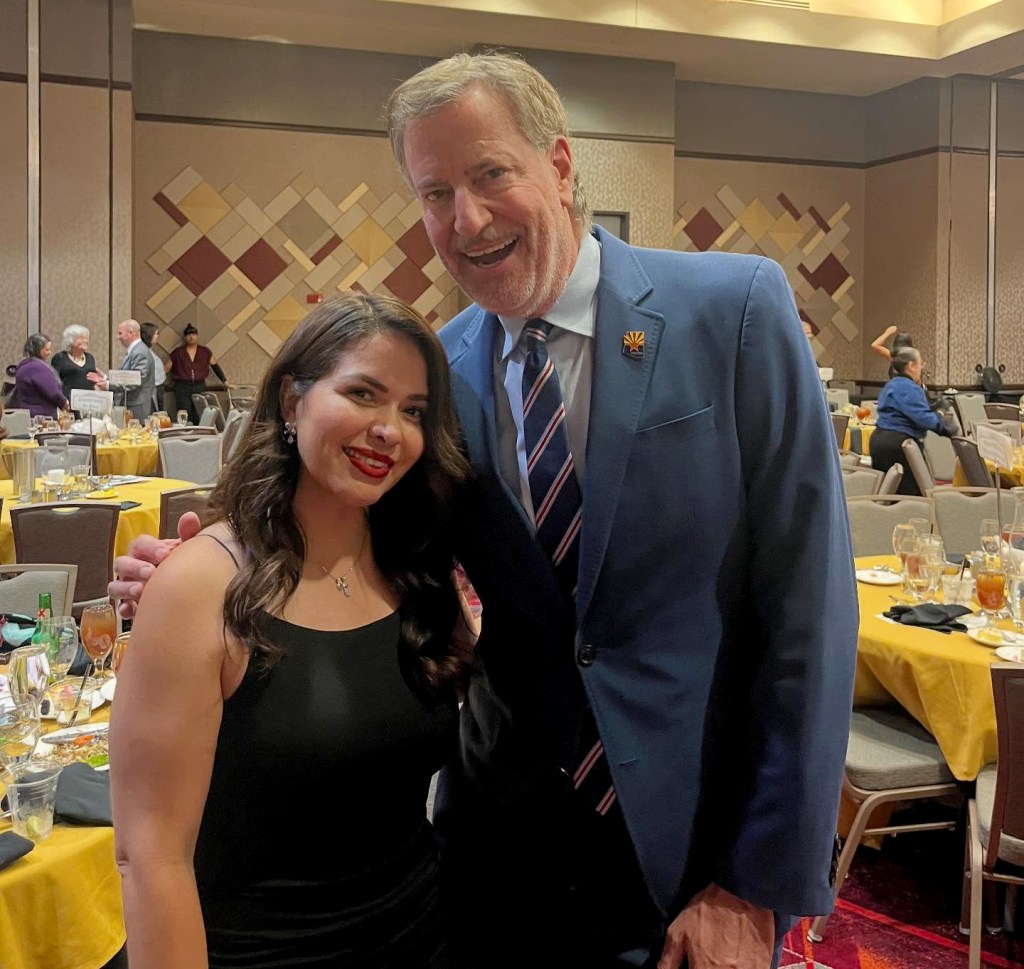 Roxanna Valenzuela, mayor of South Tucson, AZ, and former NYC Mayor Bill de Blasio.