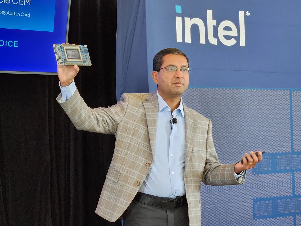Intel Is Losing A Data Center AI Executive To AMD