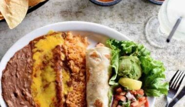 Running list of Veteran's Day 2025 food and drinks deals in Houston