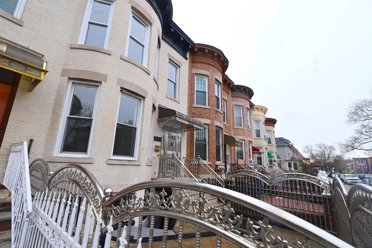 Pray this new lawsuit frees up 'zombie' apartments — to help tenants AND landlords