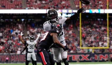 Texans get help from controversial pass interference call