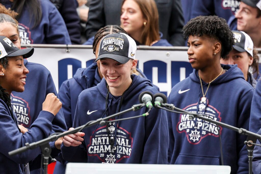 Paige Bueckers Drops Epic 5-Word Response on Return to Alma Mater