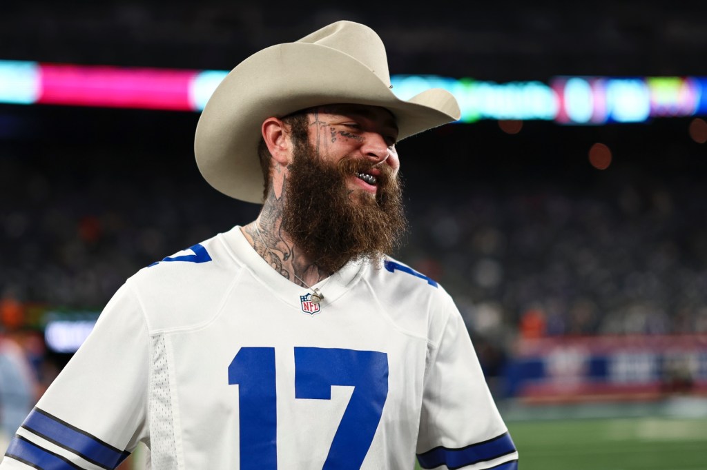 Post Malone Pays Tribute to Marshawn Kneeland at Dallas Cowboys Game
