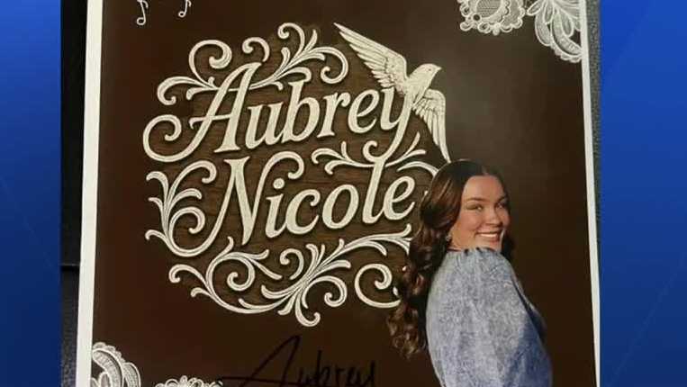 'The Voice' contestant Aubrey Nicole visits local creamery during holiday break